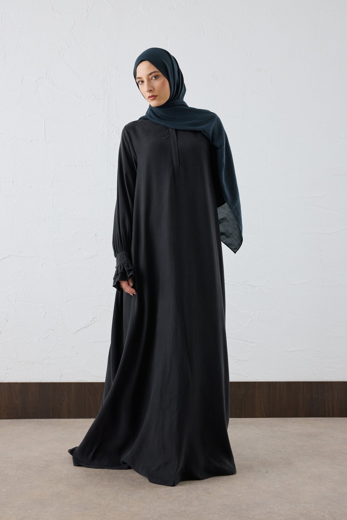 ELARA Silk Cupro Maxi Kleid