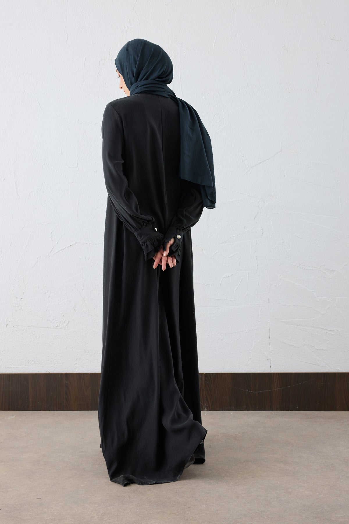 ELARA Silk Cupro Maxi Kleid
