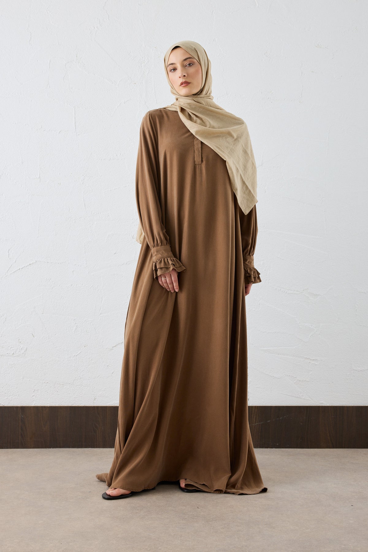 ELARA Silk Cupro Maxi Kleid