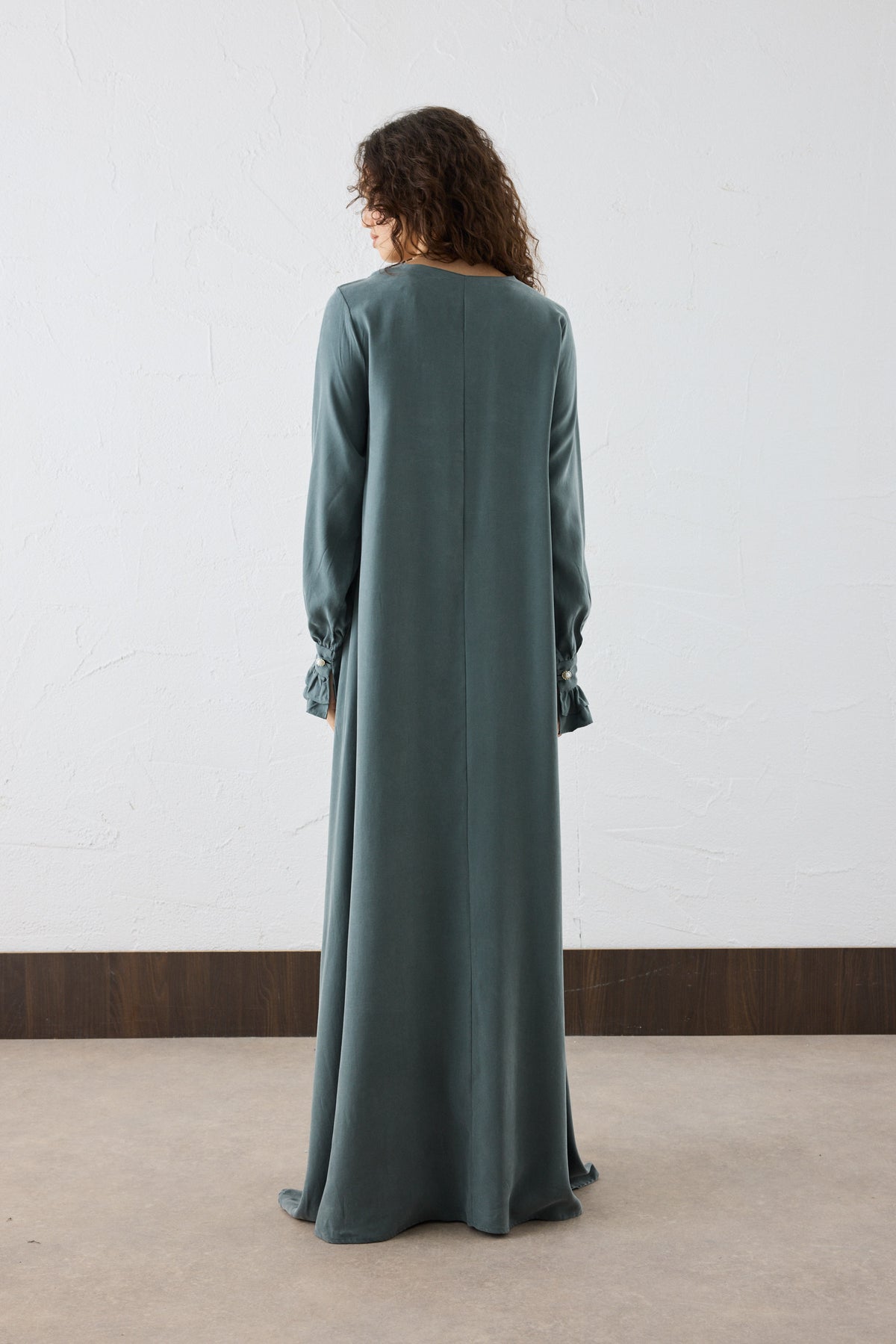 ELARA Silk Cupro Maxi Kleid