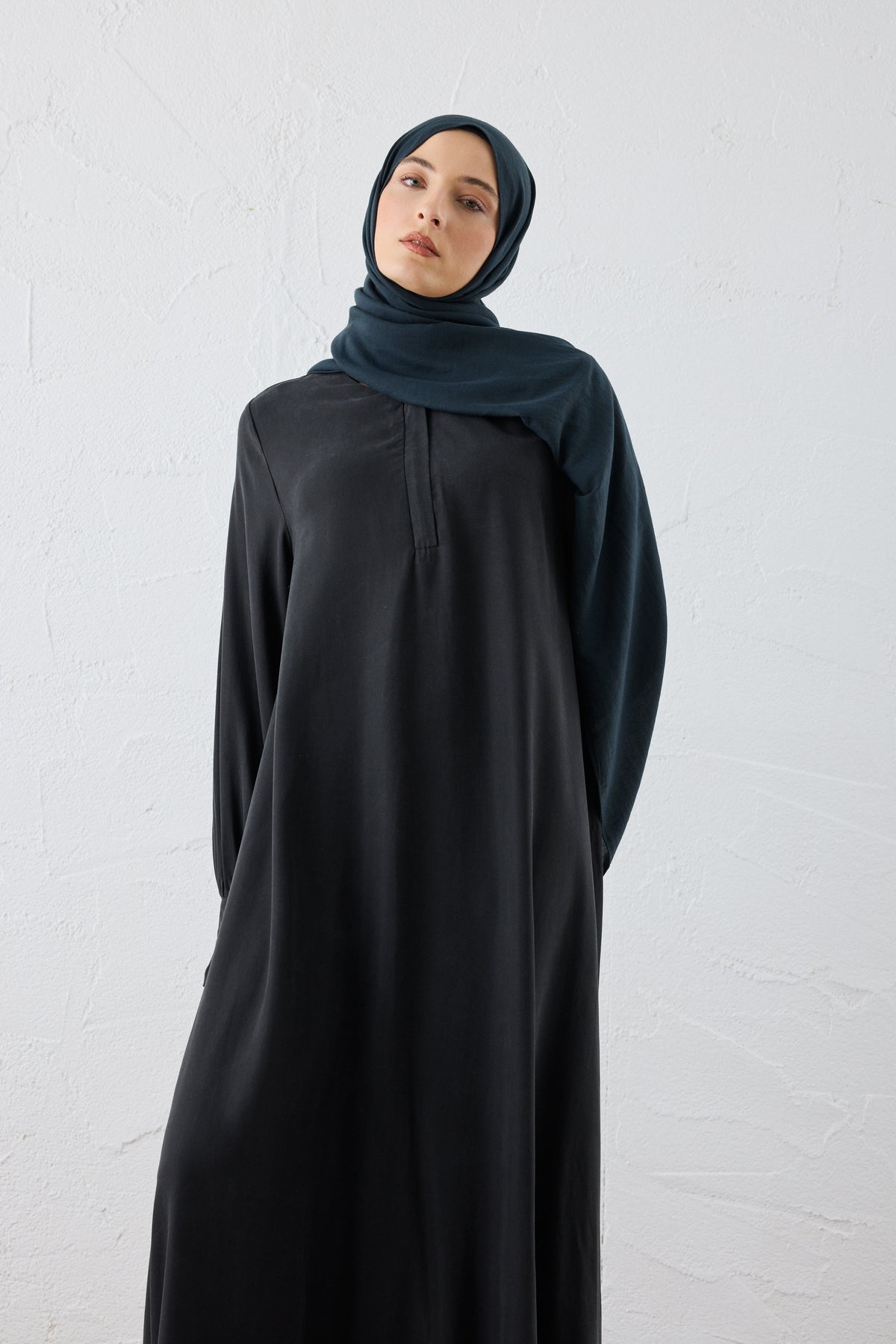 ELARA Silk Cupro Maxi Kleid