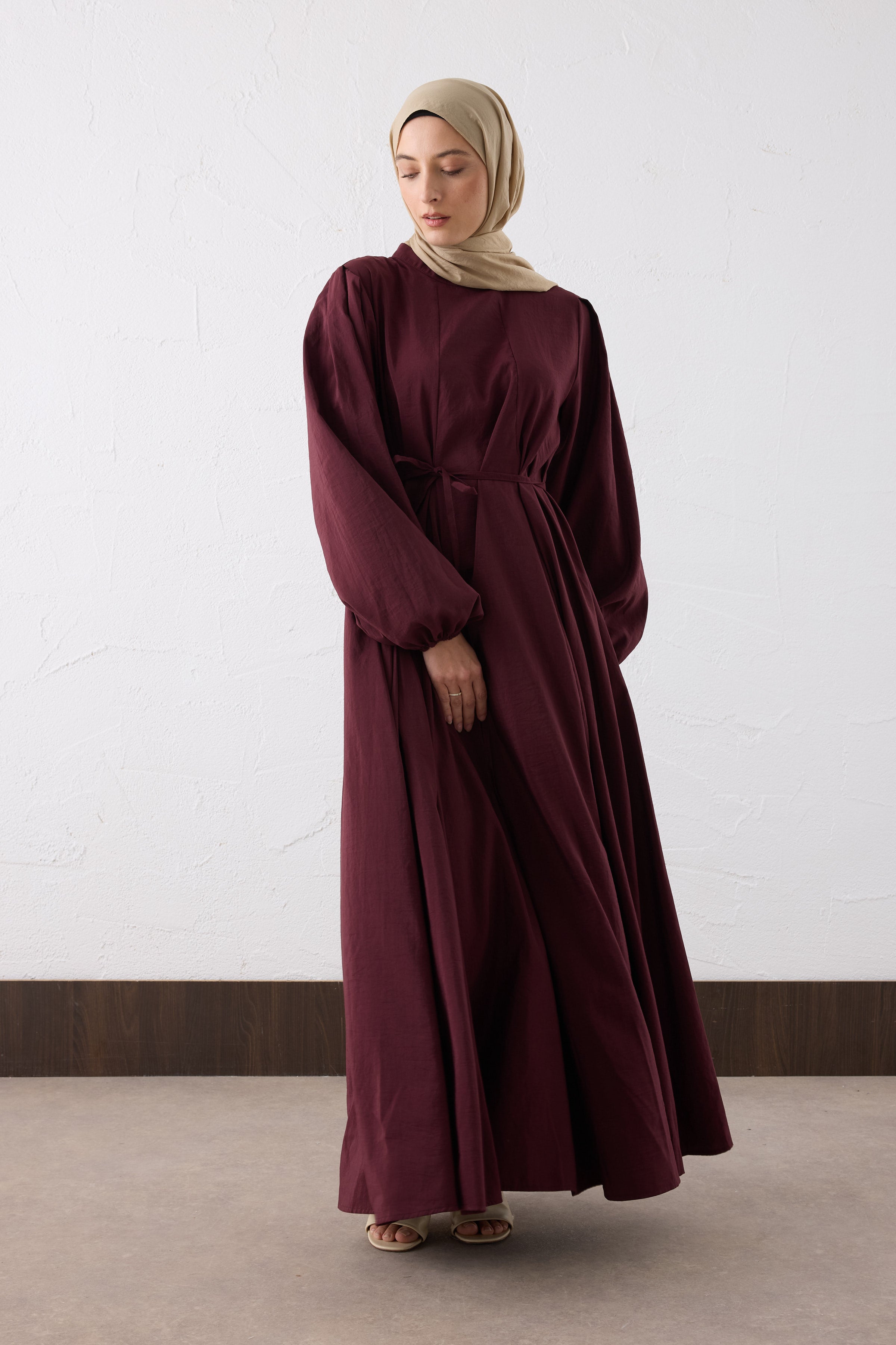 NOURA Crinkle Maxi Kleid