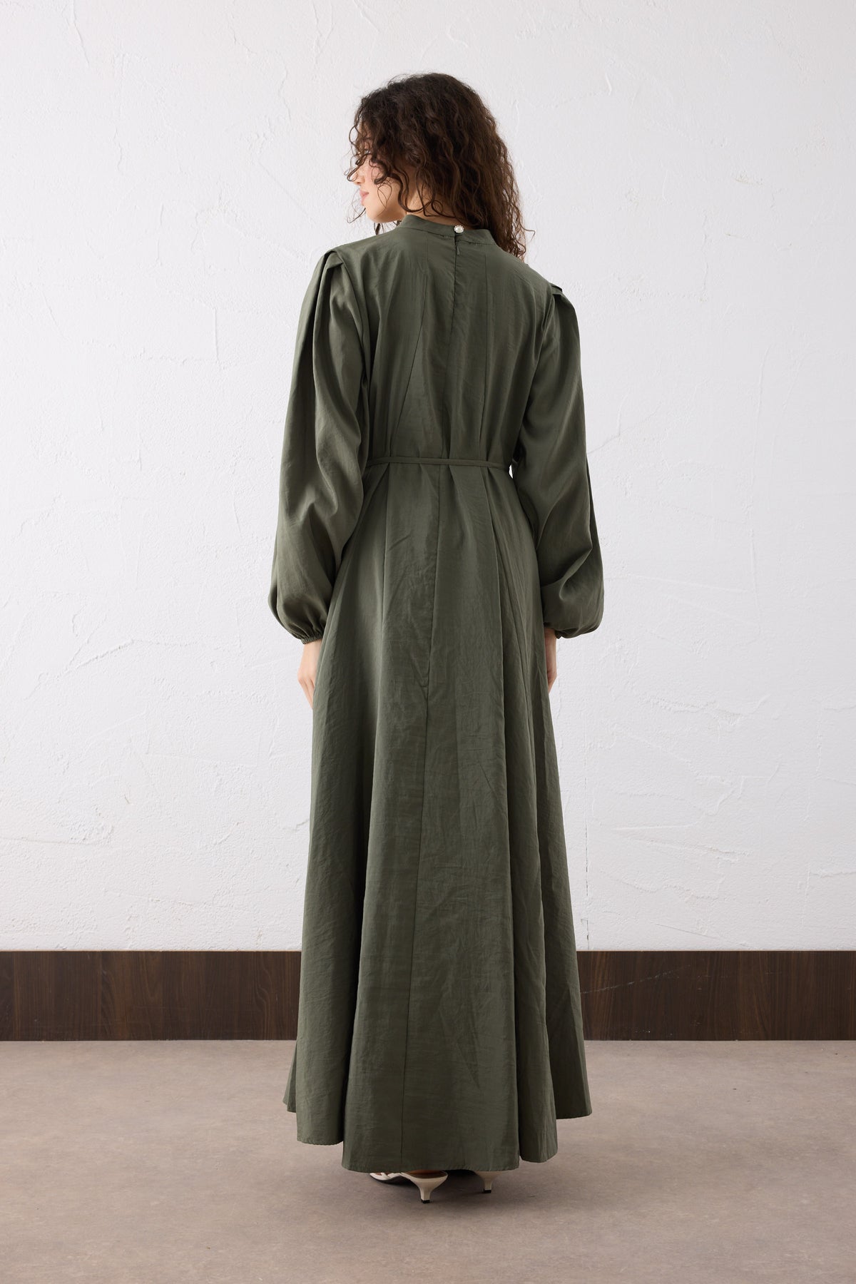 Noura Crinkle Maxi Kleid