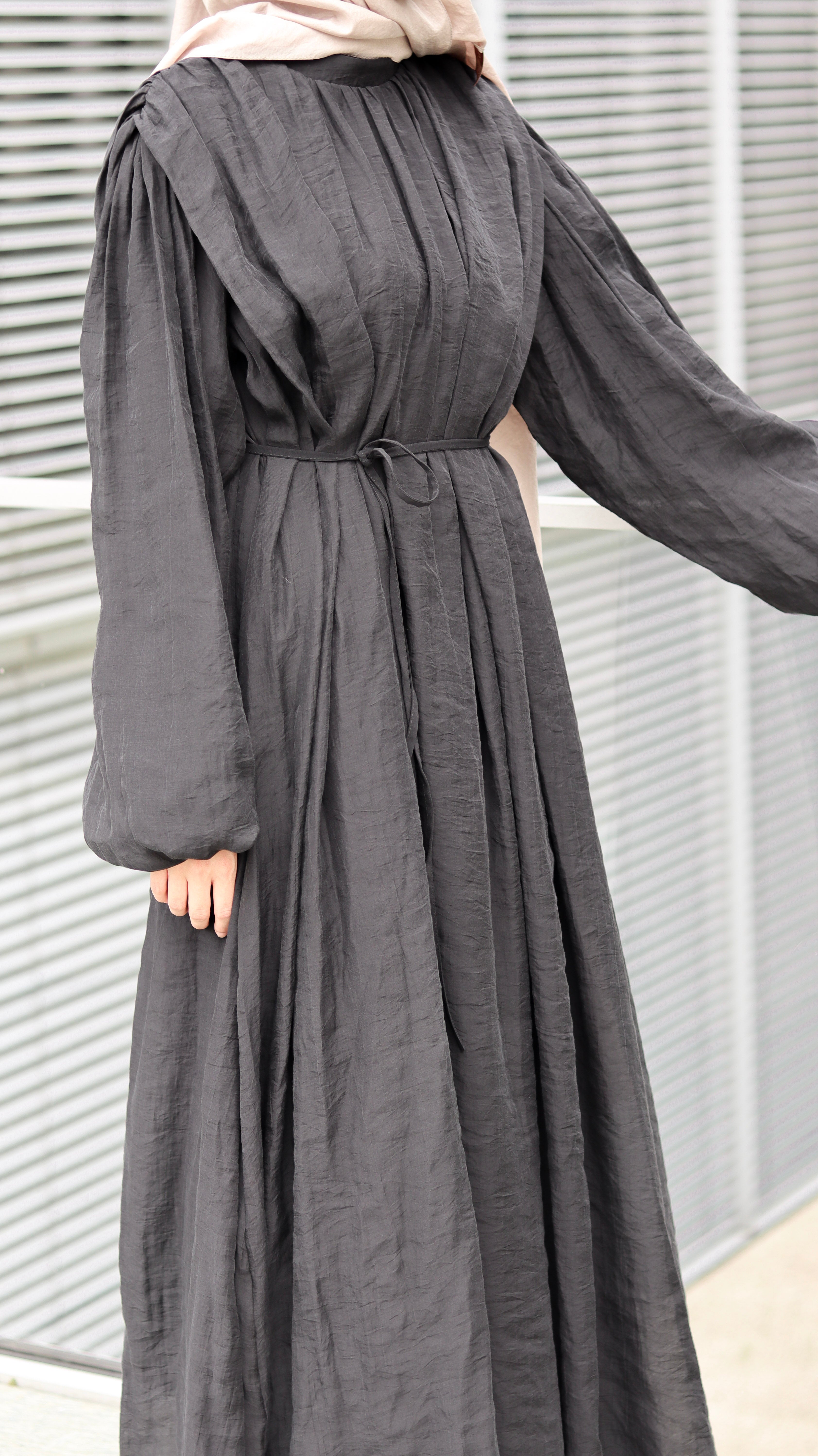 VELORA Crinkle Maxi KLeid