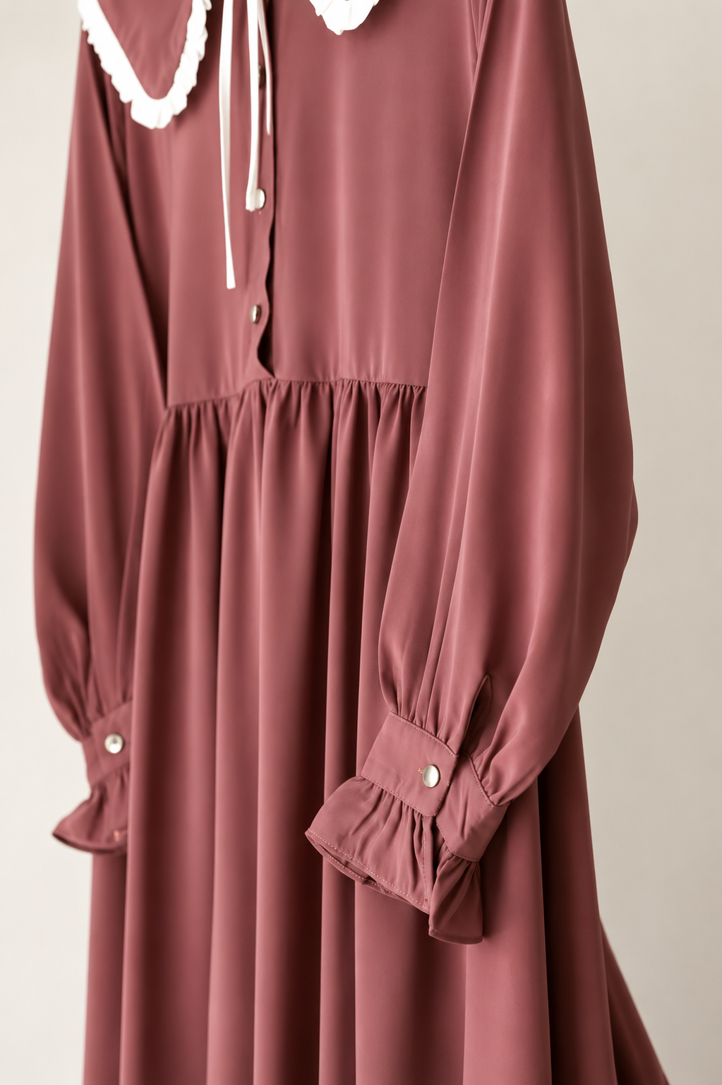 Lina Medina Silk Maxi Kleid