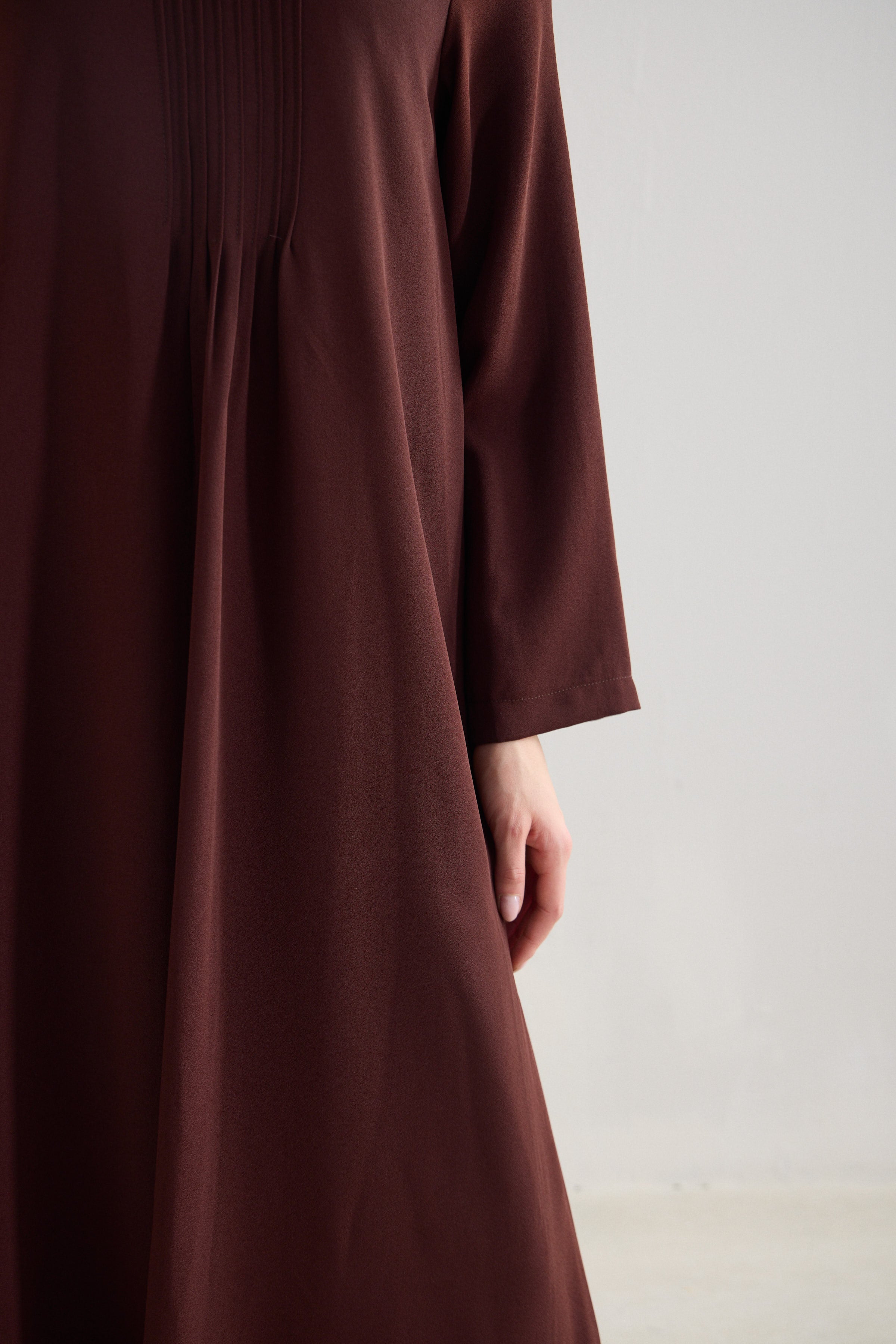 Serene Krep Maxikleid