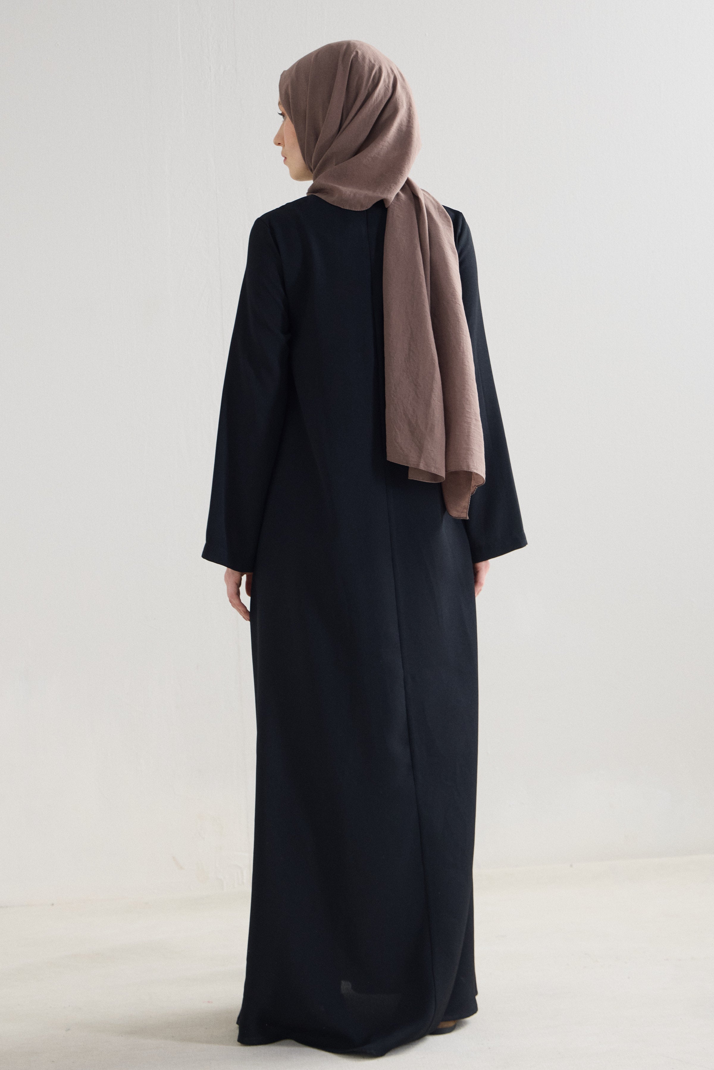 Serene Krep Maxikleid