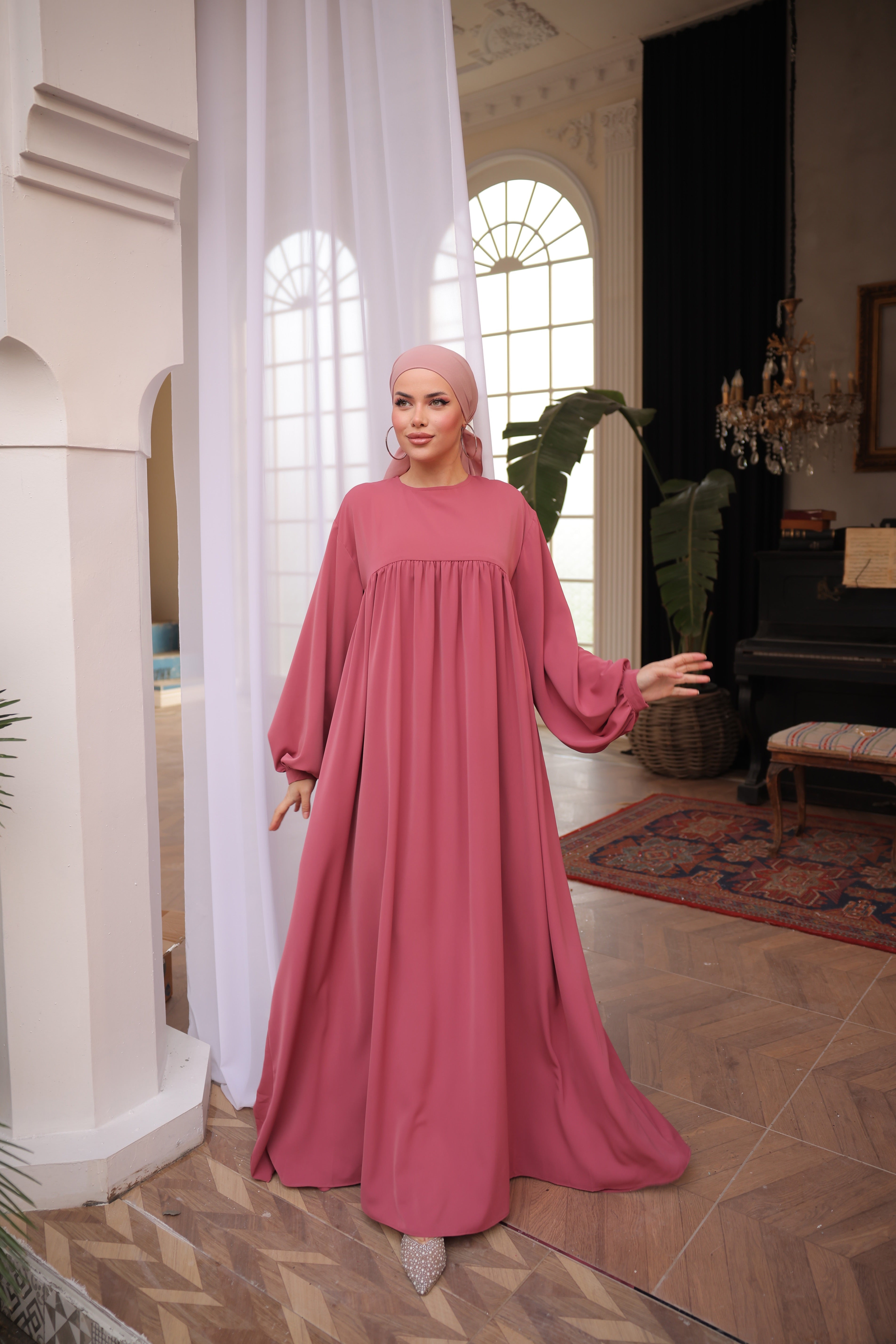 Amara Dubai Silk Maxi Kleid