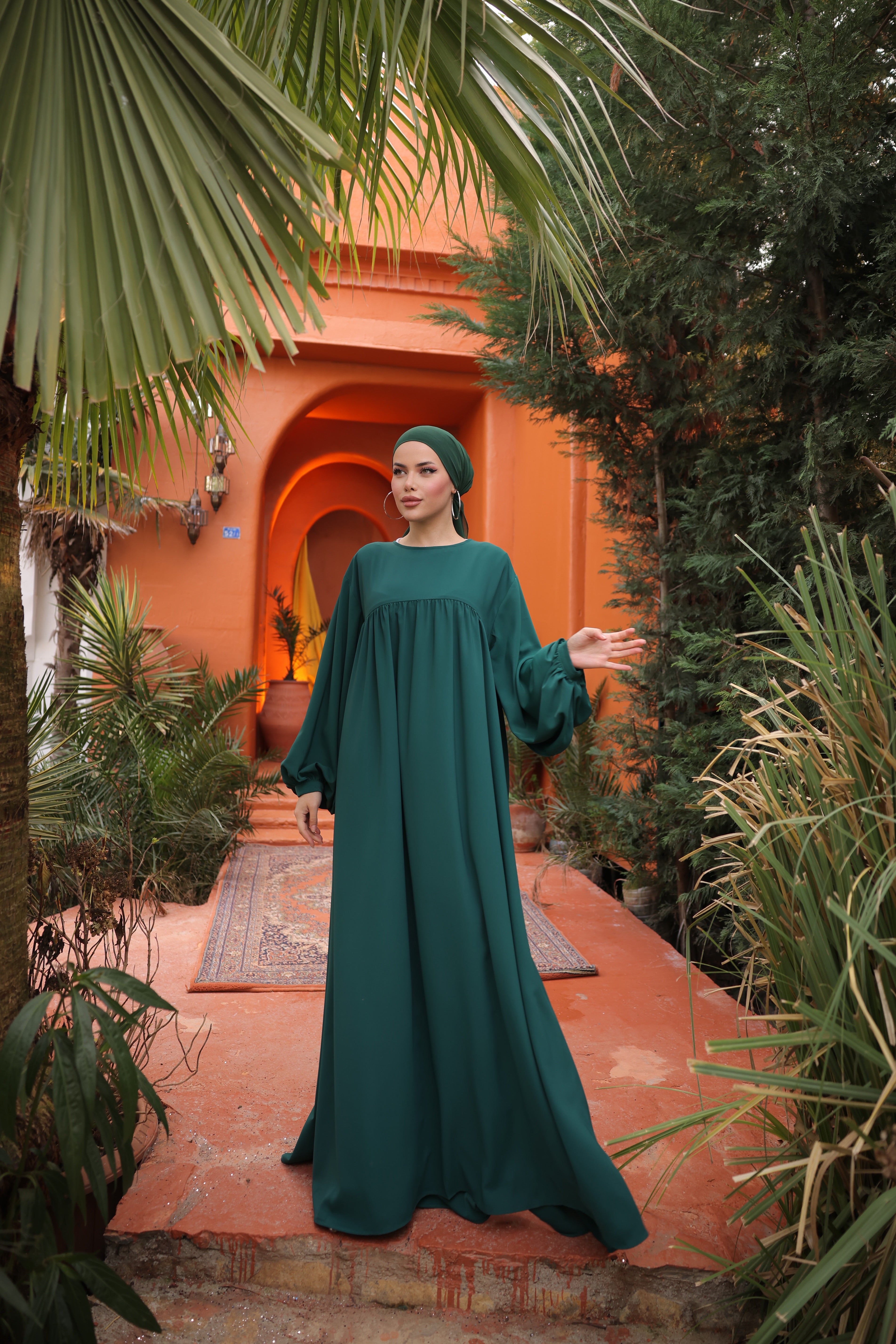 Amara Dubai Silk Maxi Kleid