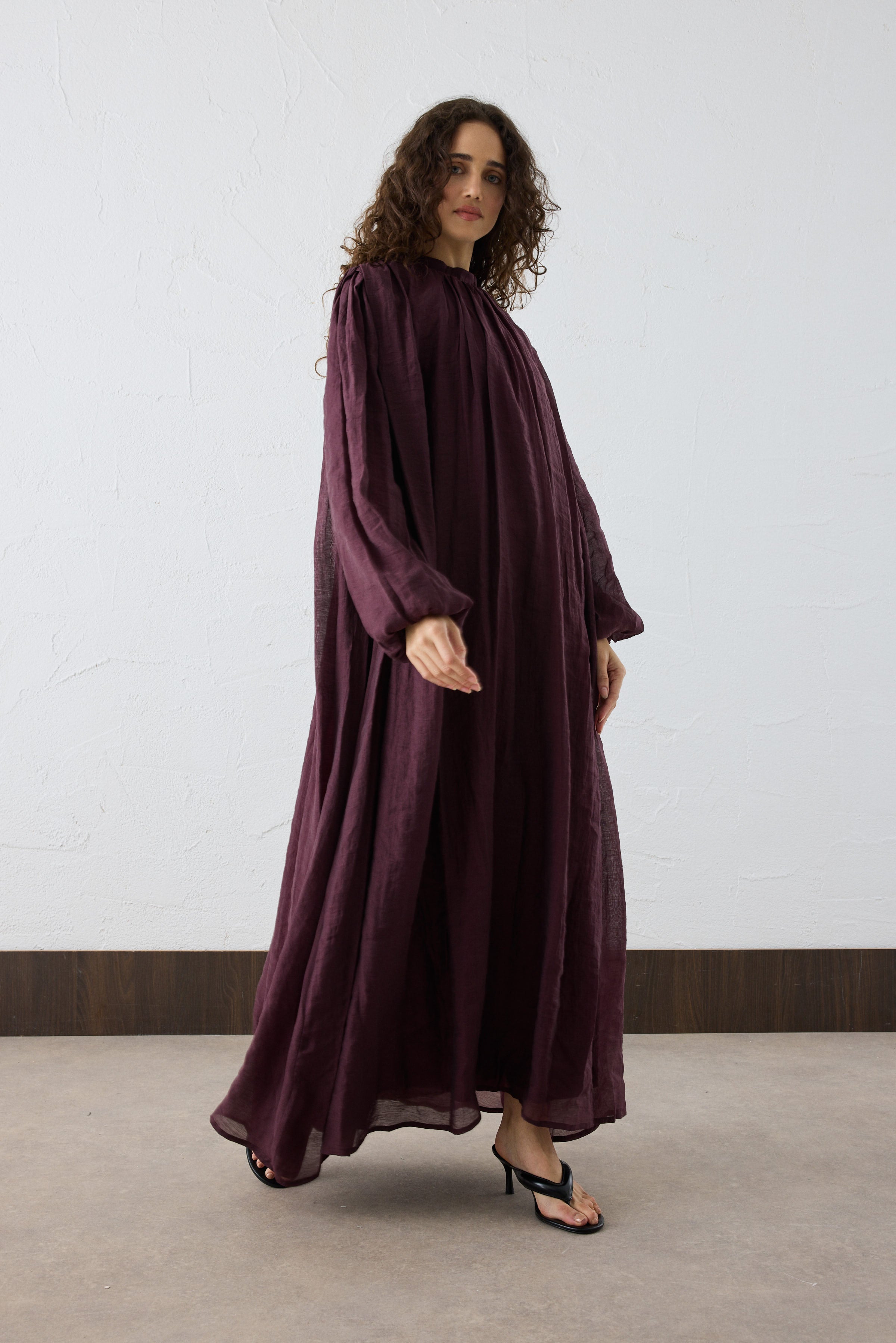 VELORA Crinkle Maxi KLeid