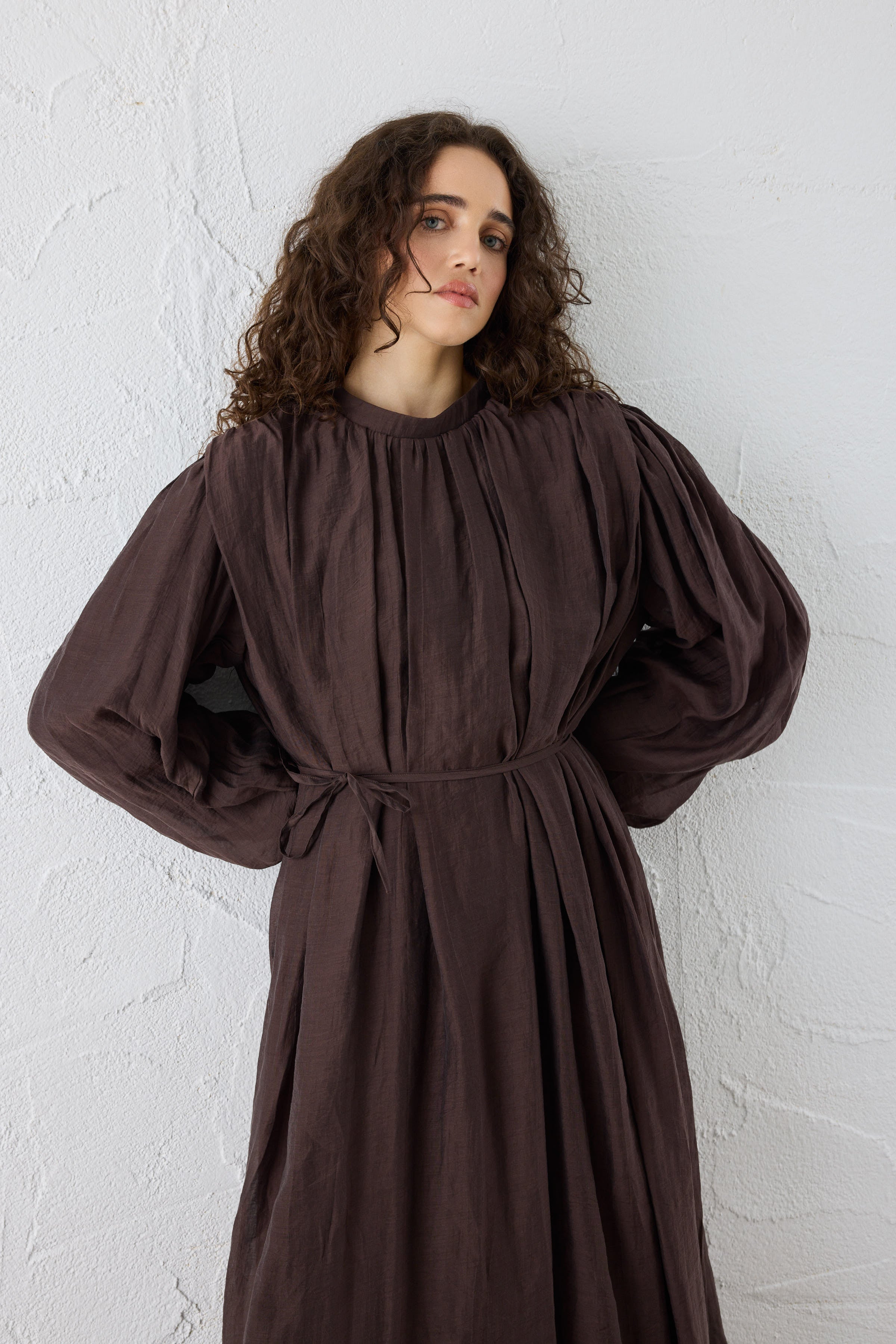 VELORA Crinkle Maxi KLeid