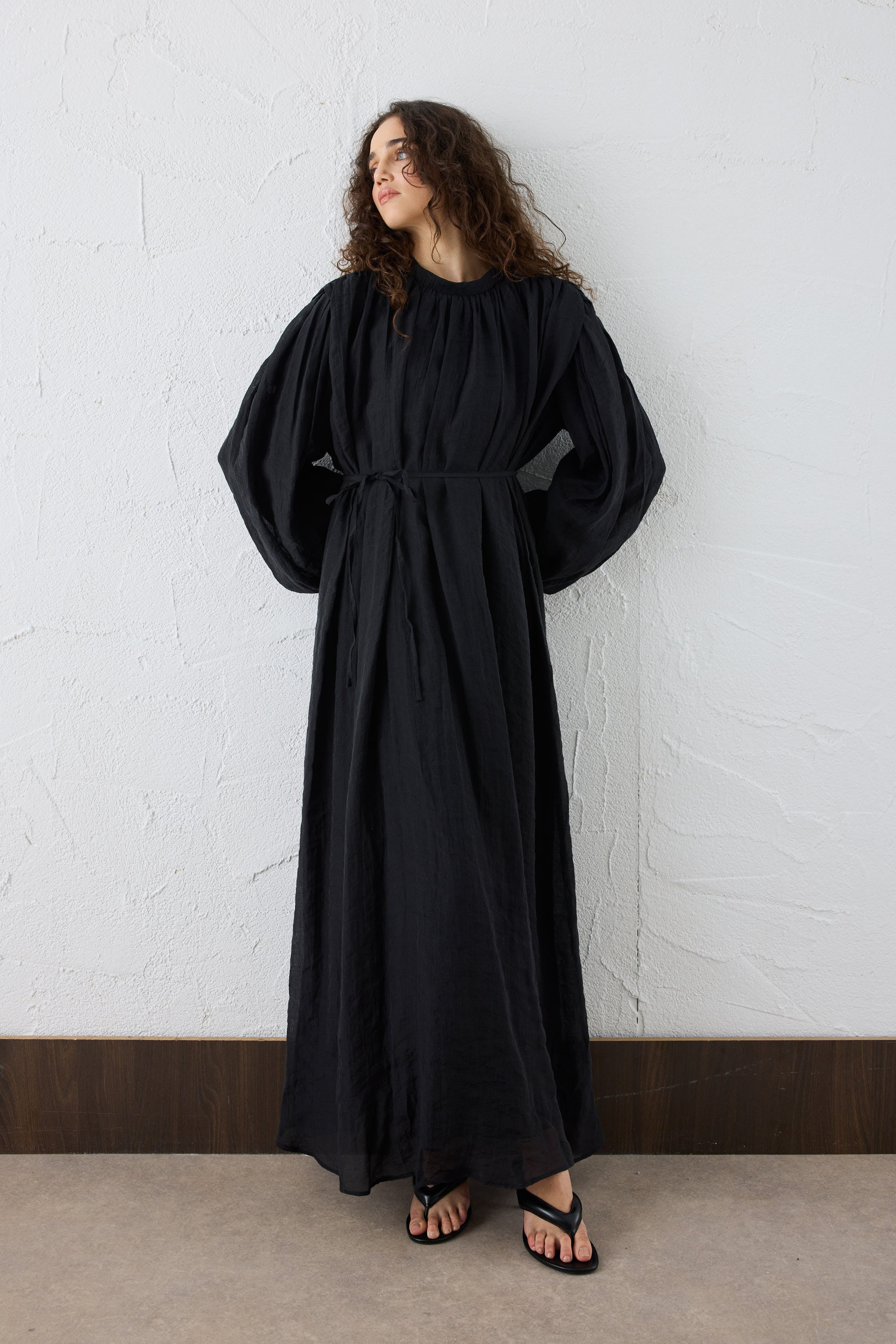 VELORA Crinkle Maxi KLeid