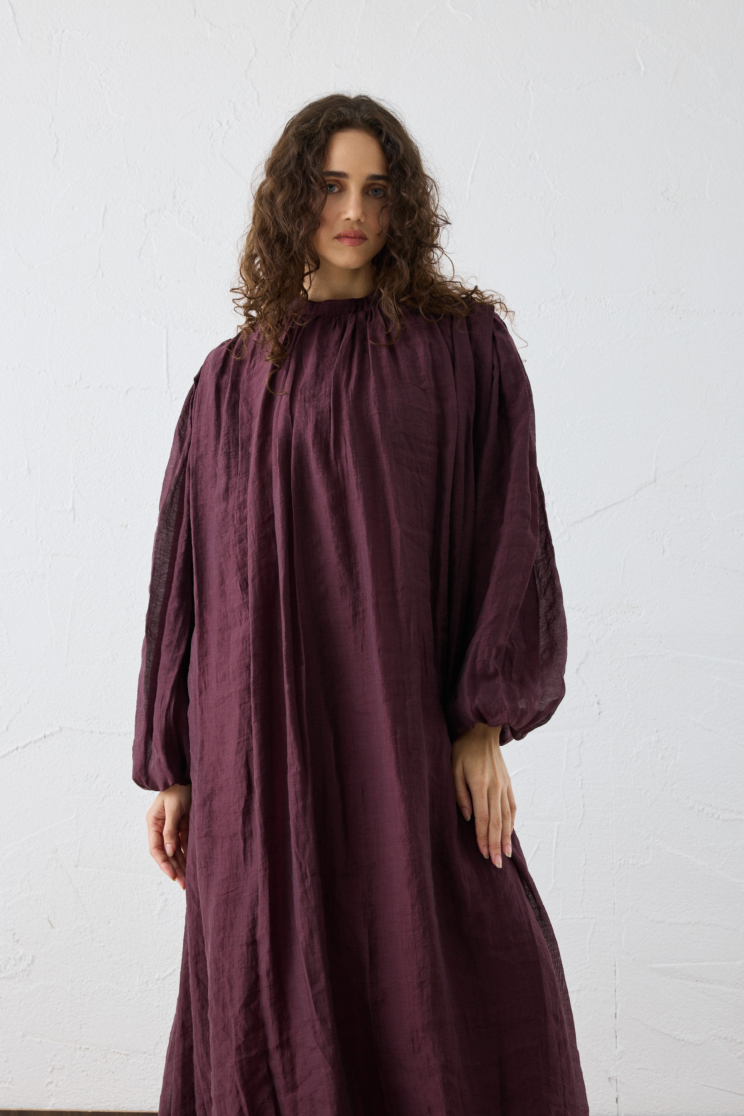 VELORA Crinkle Maxi KLeid