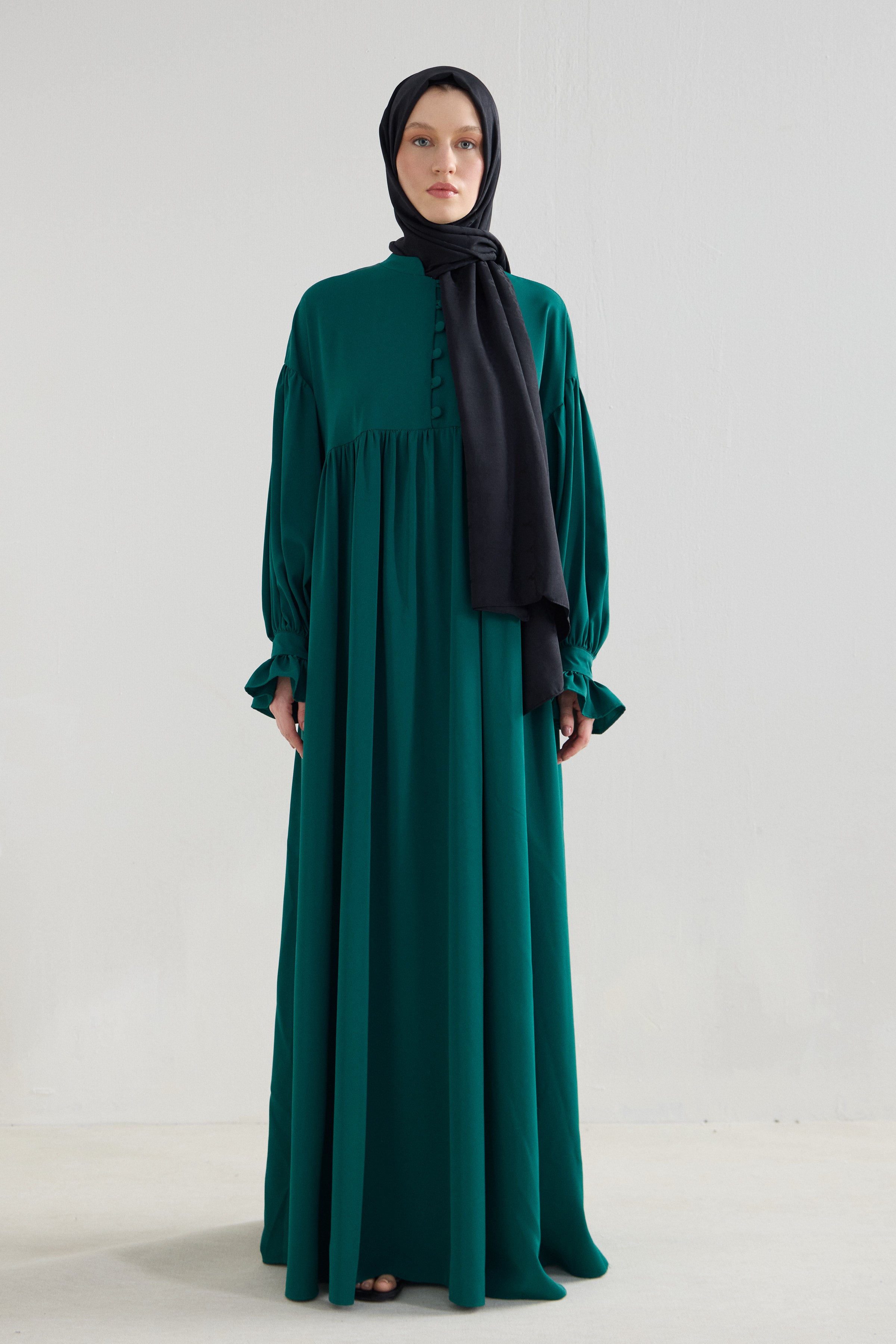 Luna Dubai Silk Abaya