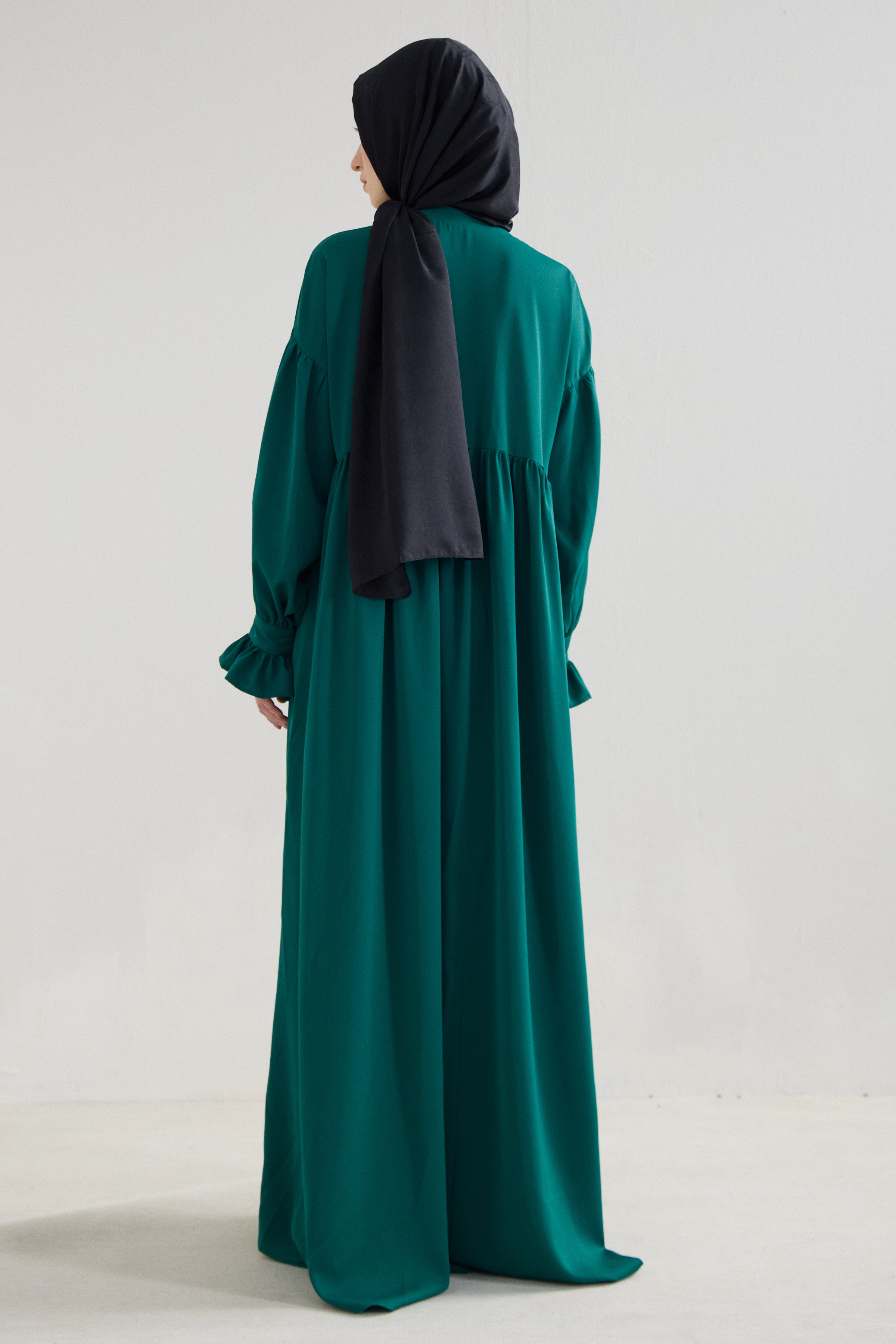 Luna Dubai Silk Abaya