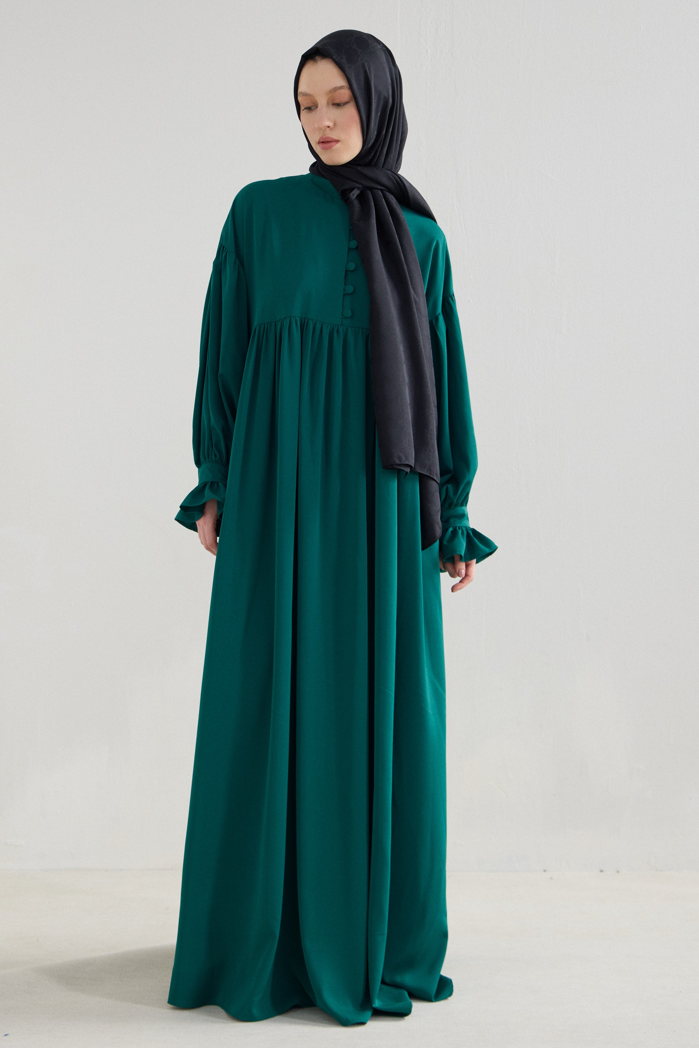 Luna Dubai Silk Abaya