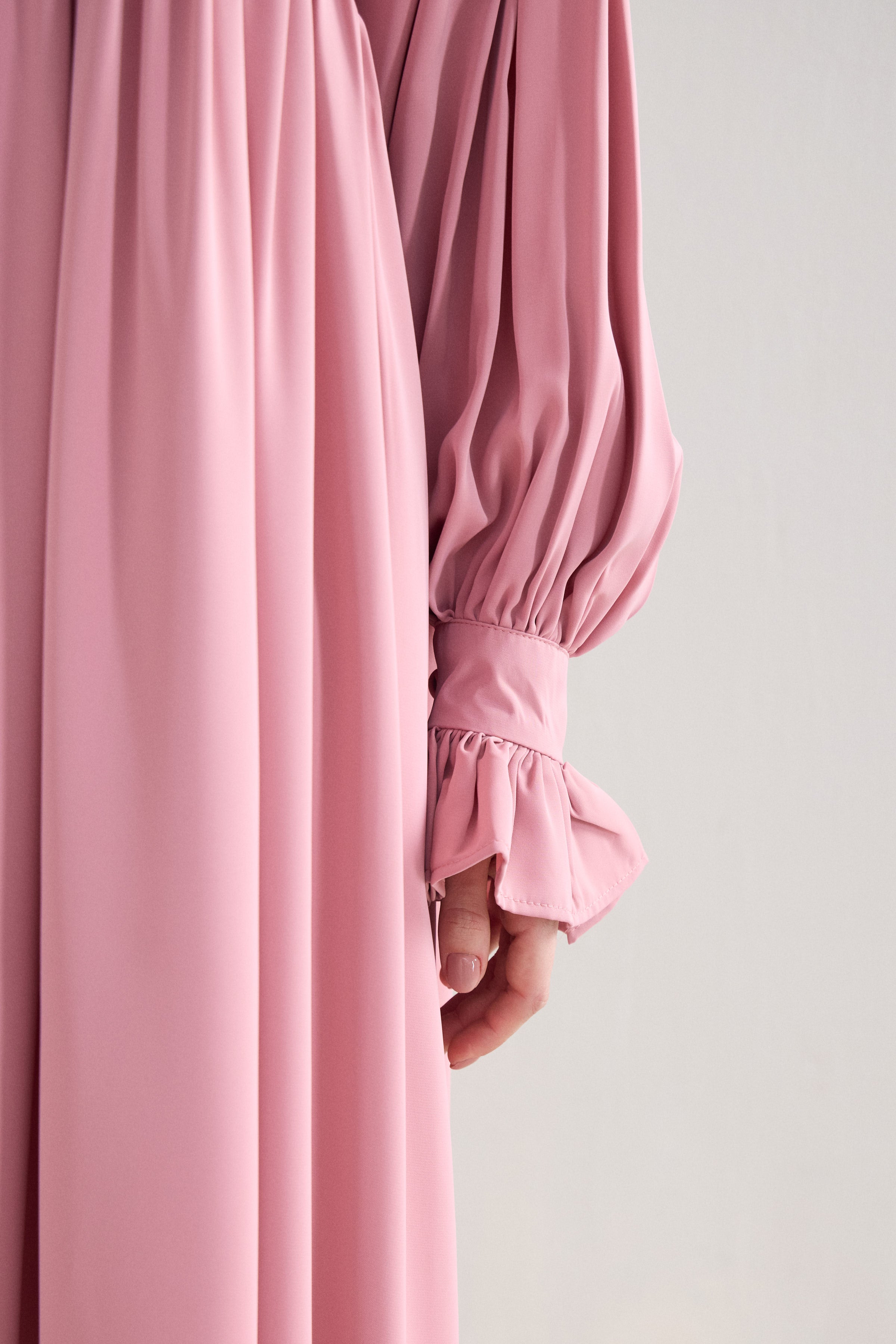 Luna Dubai Silk Abaya
