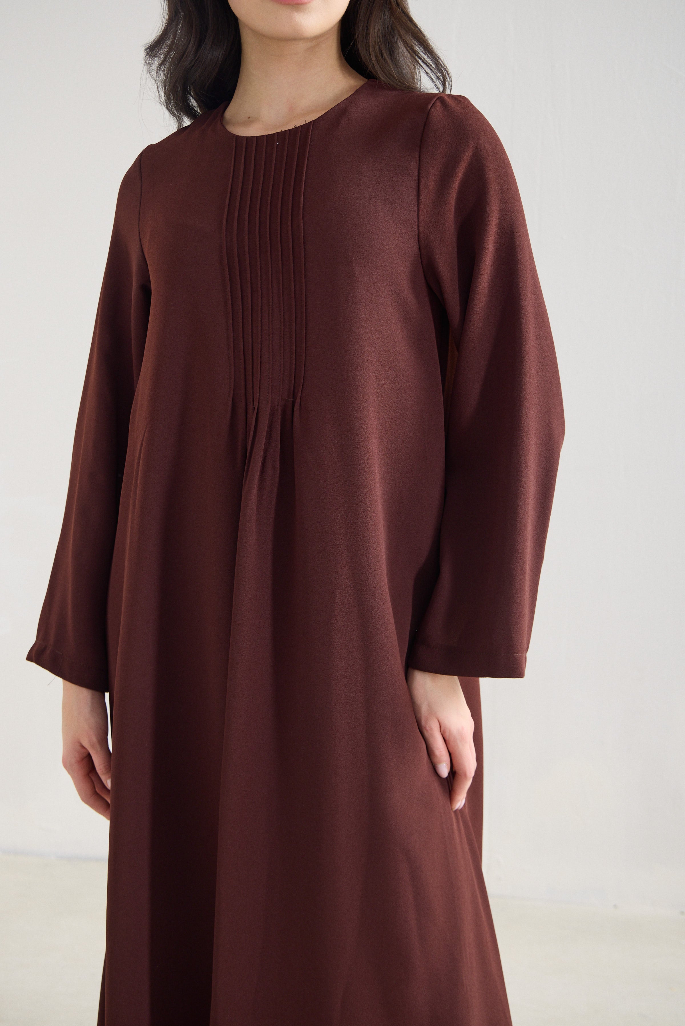 Serene Krep Maxikleid