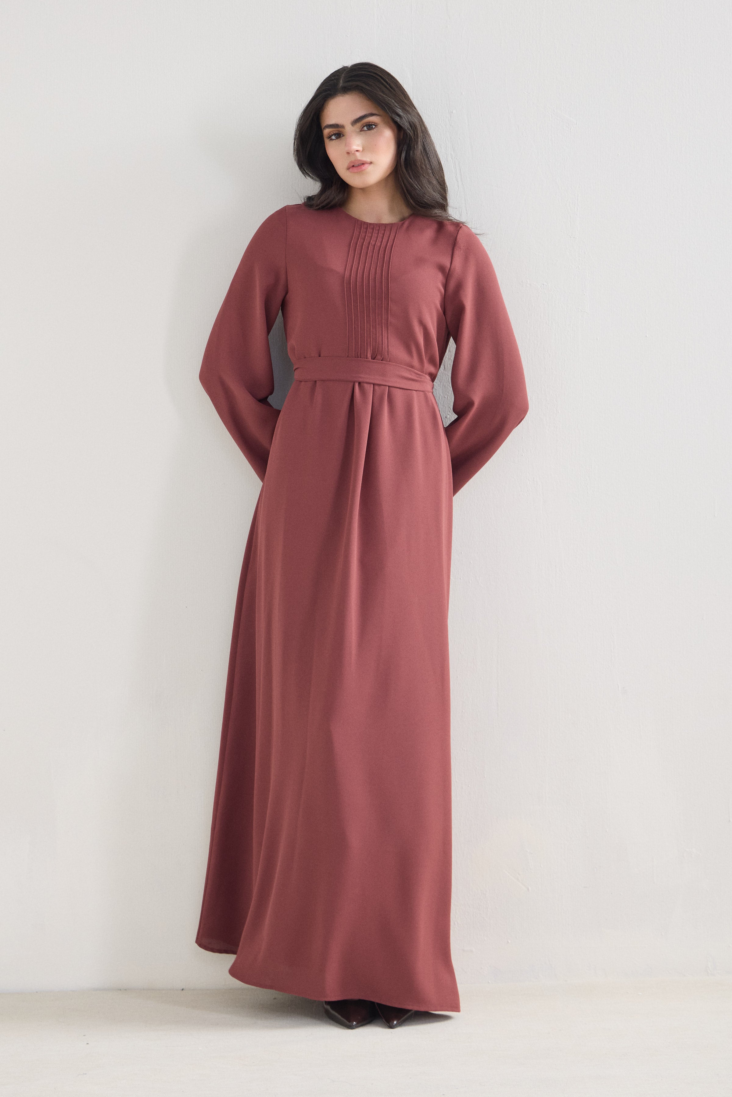 Serene Krep Maxikleid