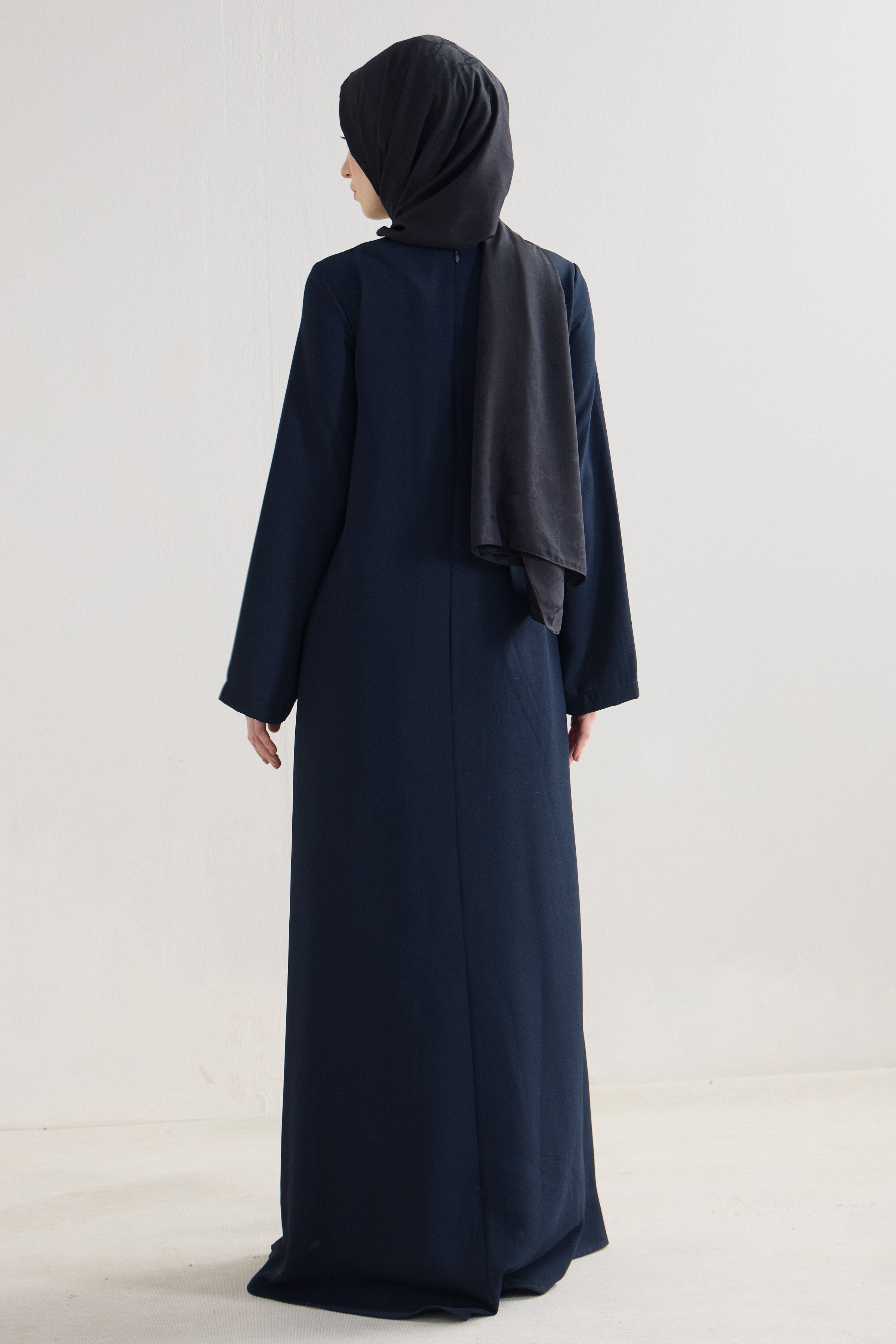 Serene Krep Maxikleid