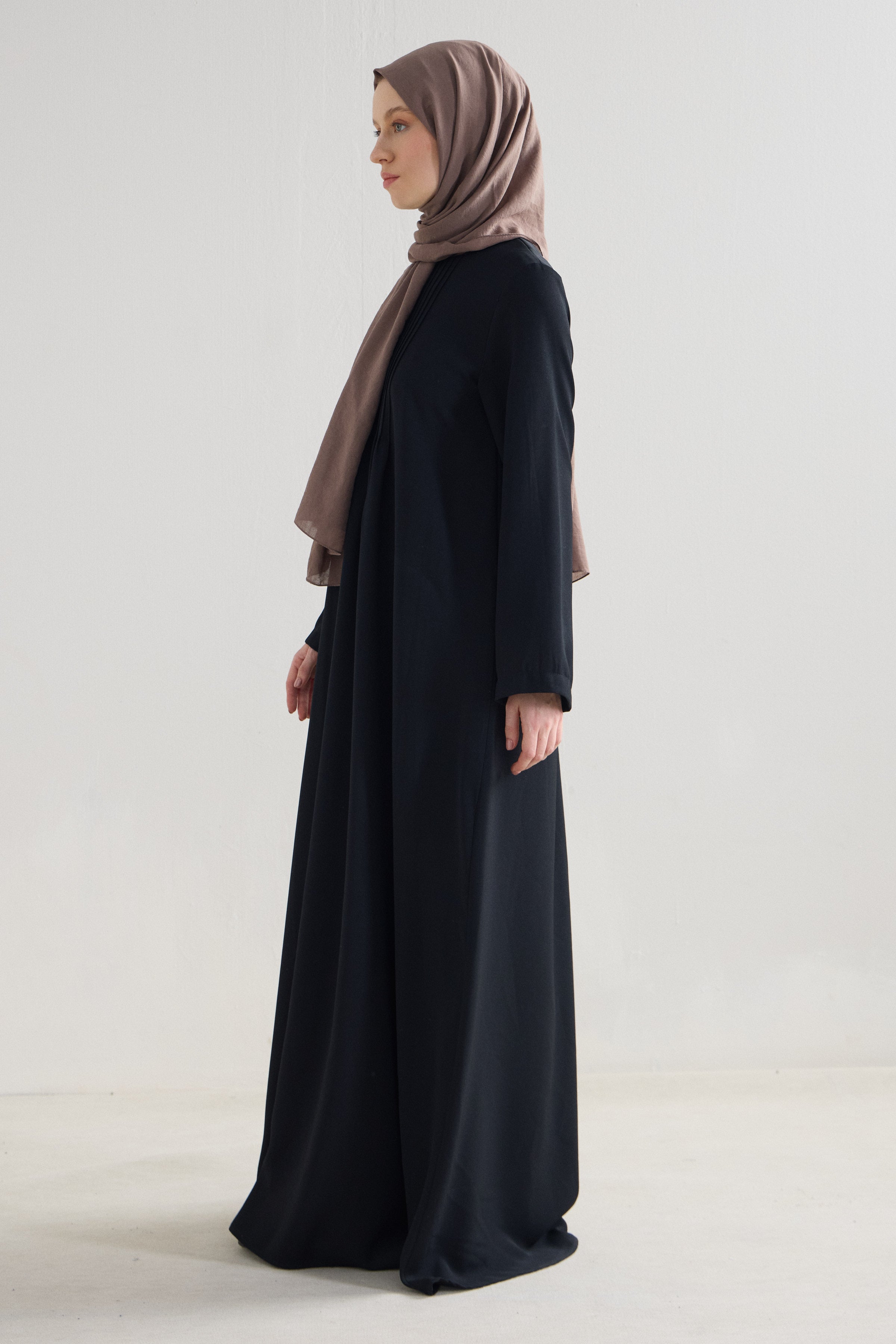 Serene Krep Maxikleid